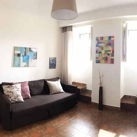 The Spot In Av. Almirante Reis Apartment